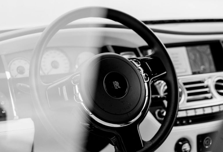 Carhopper thumbnail image Rolls Royce steering wheel